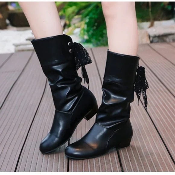 Brand New Low-Heel Round Toe Lace-Back Thermal Boots Black - Size 8 - Picture 4 of 7